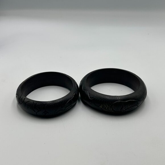 3/$30 Wood Bangle Bracelet Lot Carved Rhino Animal Design Dark Brown Wooden - Picture 4 of 11